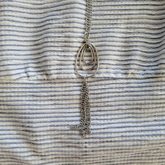 NWT Apt 9 Top Open Ladder Sleeves White Grey Stripe Size Small Necklace Included - Picture 4 of 14